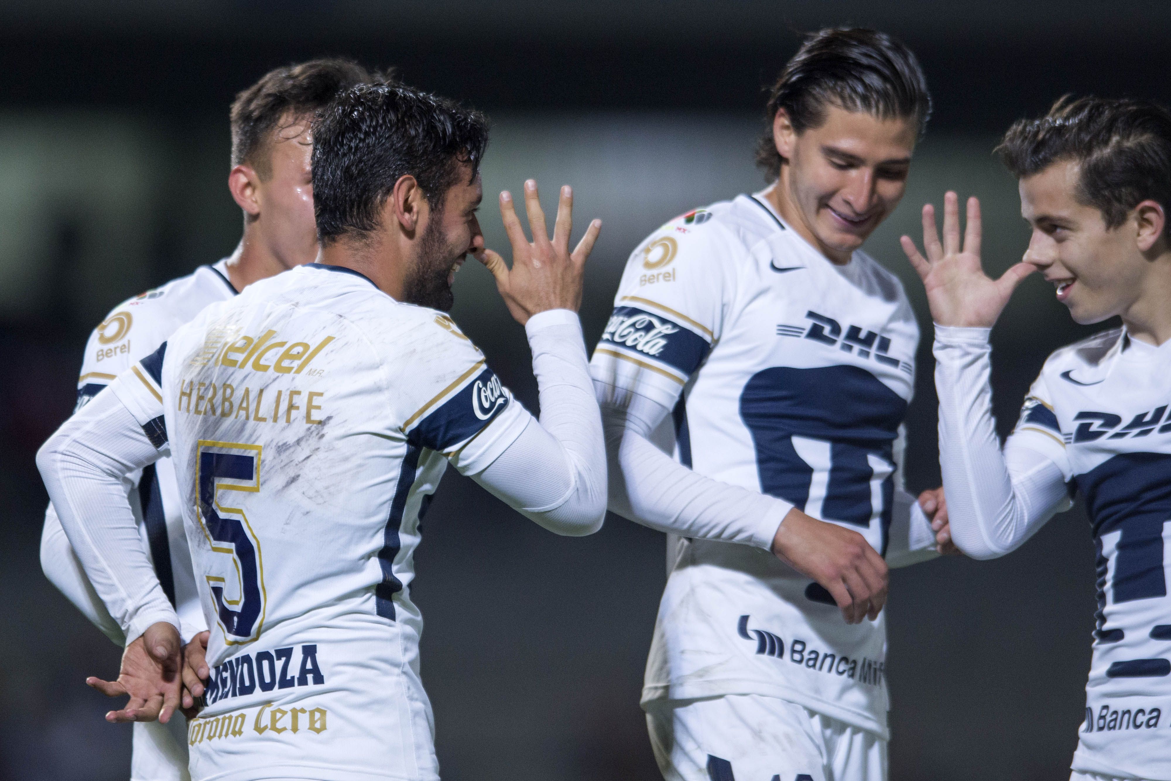 Pumas golea a Lobos y acaricia pase a octavos de la Copa MX