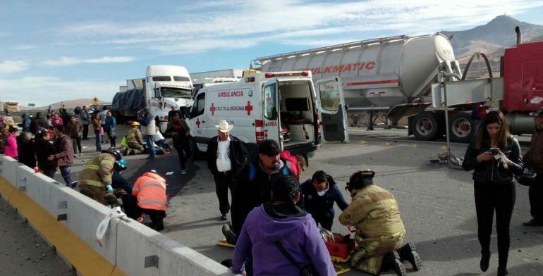 Accidente deja al menos 33 heridos en la carretera León-San Felipe