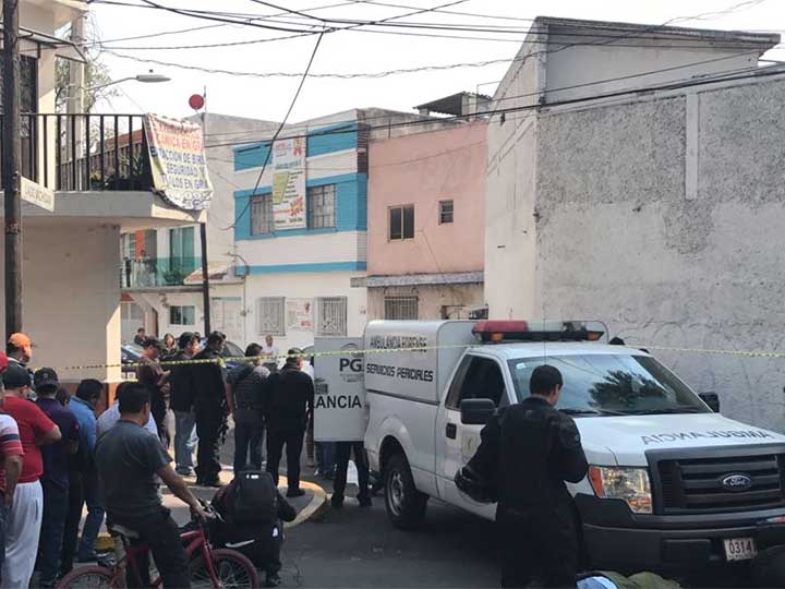 Asesinan a balazos a presunto delincuente en la Miguel Hidalgo