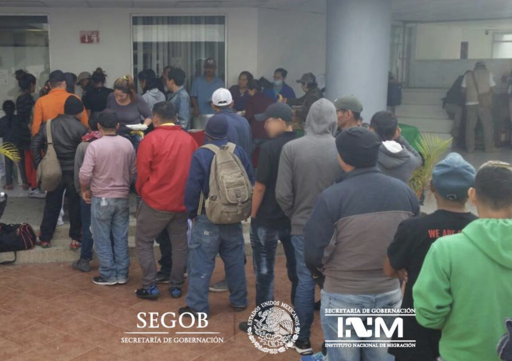 Rescatan en Tamaulipas a 198 migrantes que viajaban hacinados