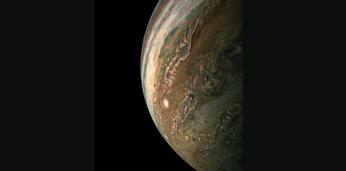 NASA revela imagen más lejana de la Tierra