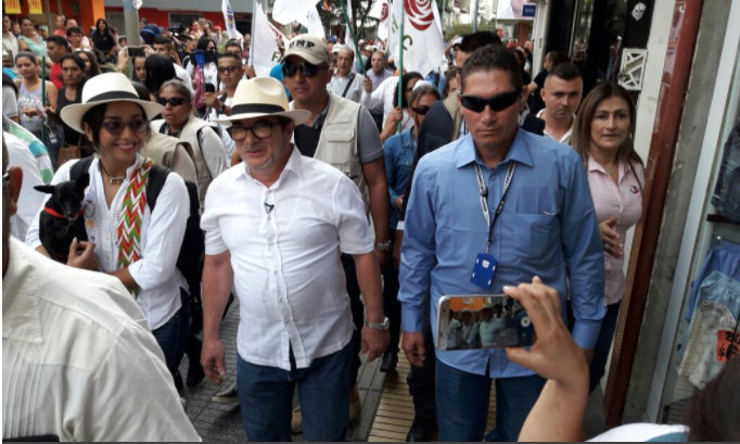 Las FARC suspenden campañas en Colombia por motivos de seguridad Las FARC suspenden campañas en Colombia por motivos de seguridad