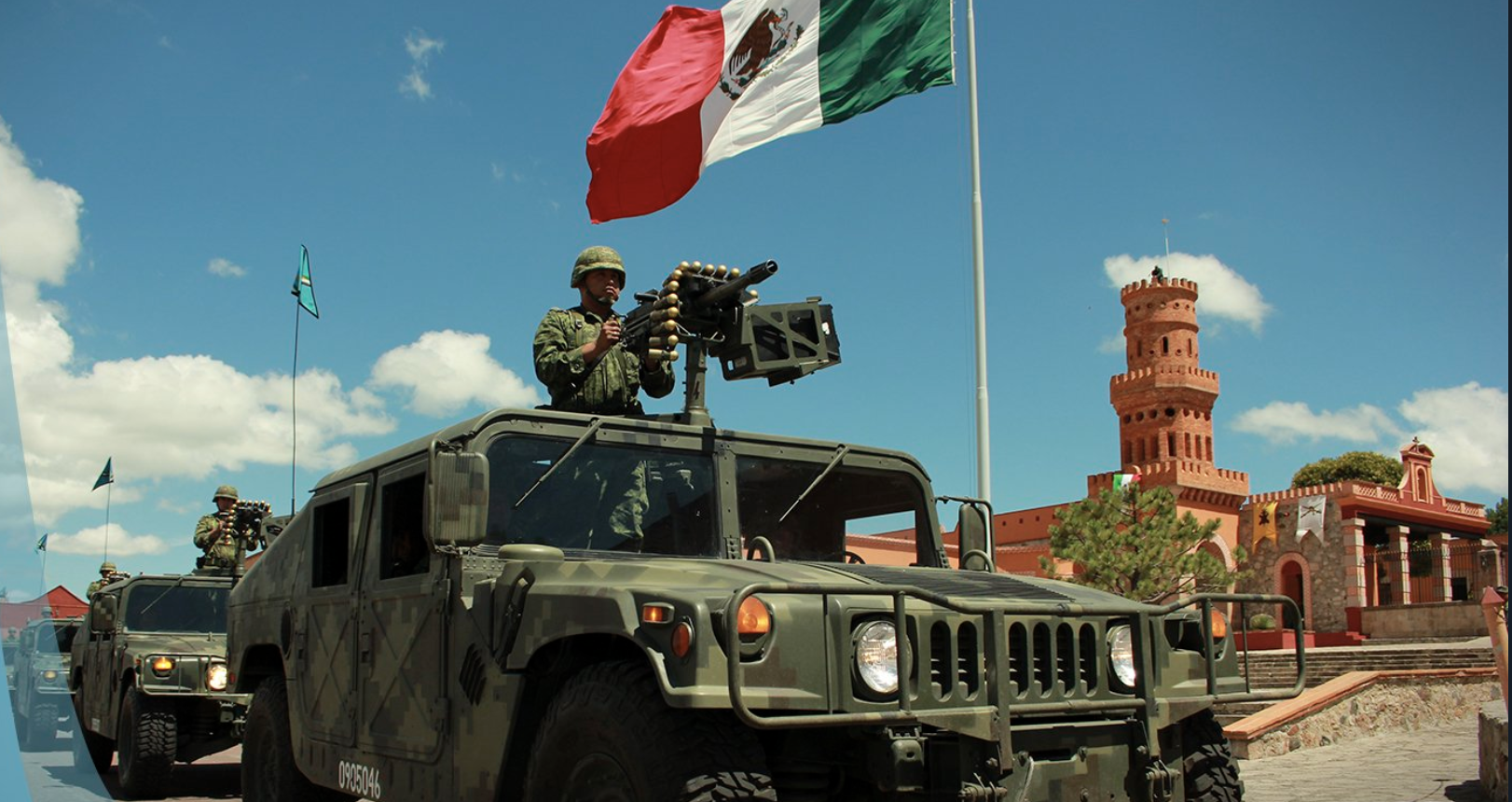 Meade se compromete a subir sueldos de las Fuerzas Armadas