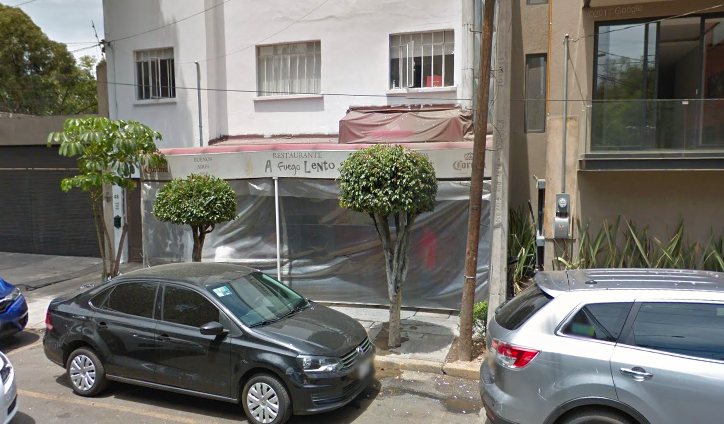 Asaltan a clientes de restaurante en la Benito Juárez