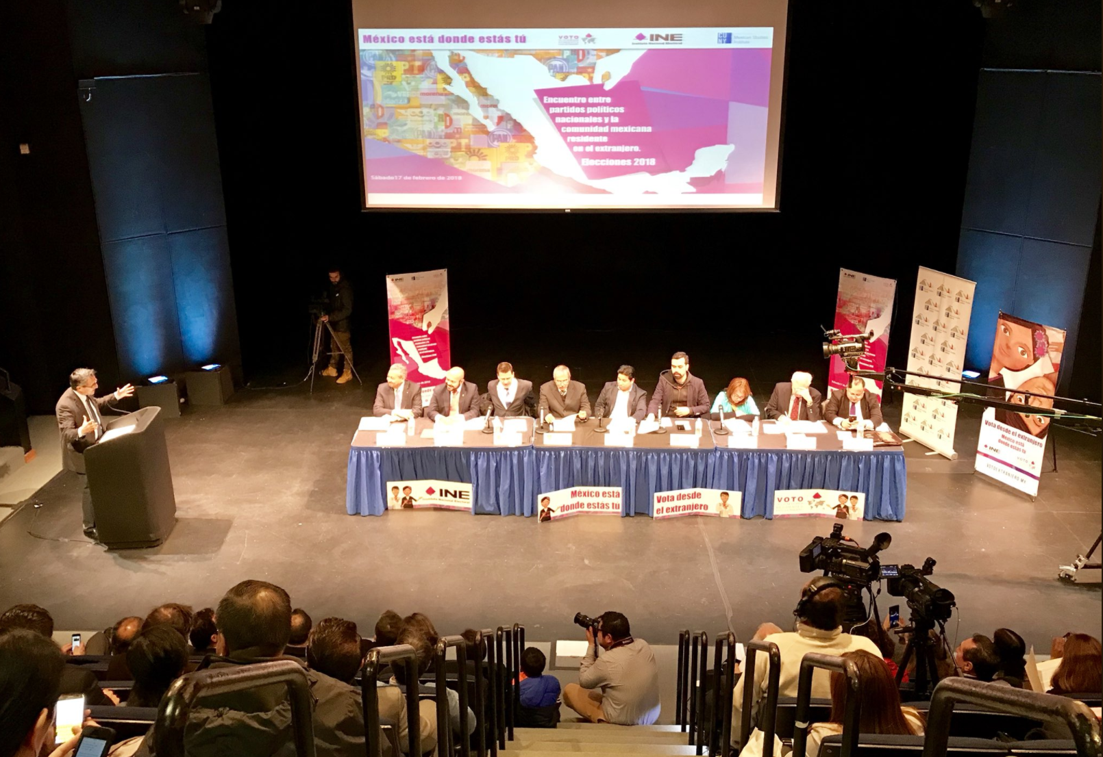 Partidos políticos se encuentran con mexicanos en Nueva York