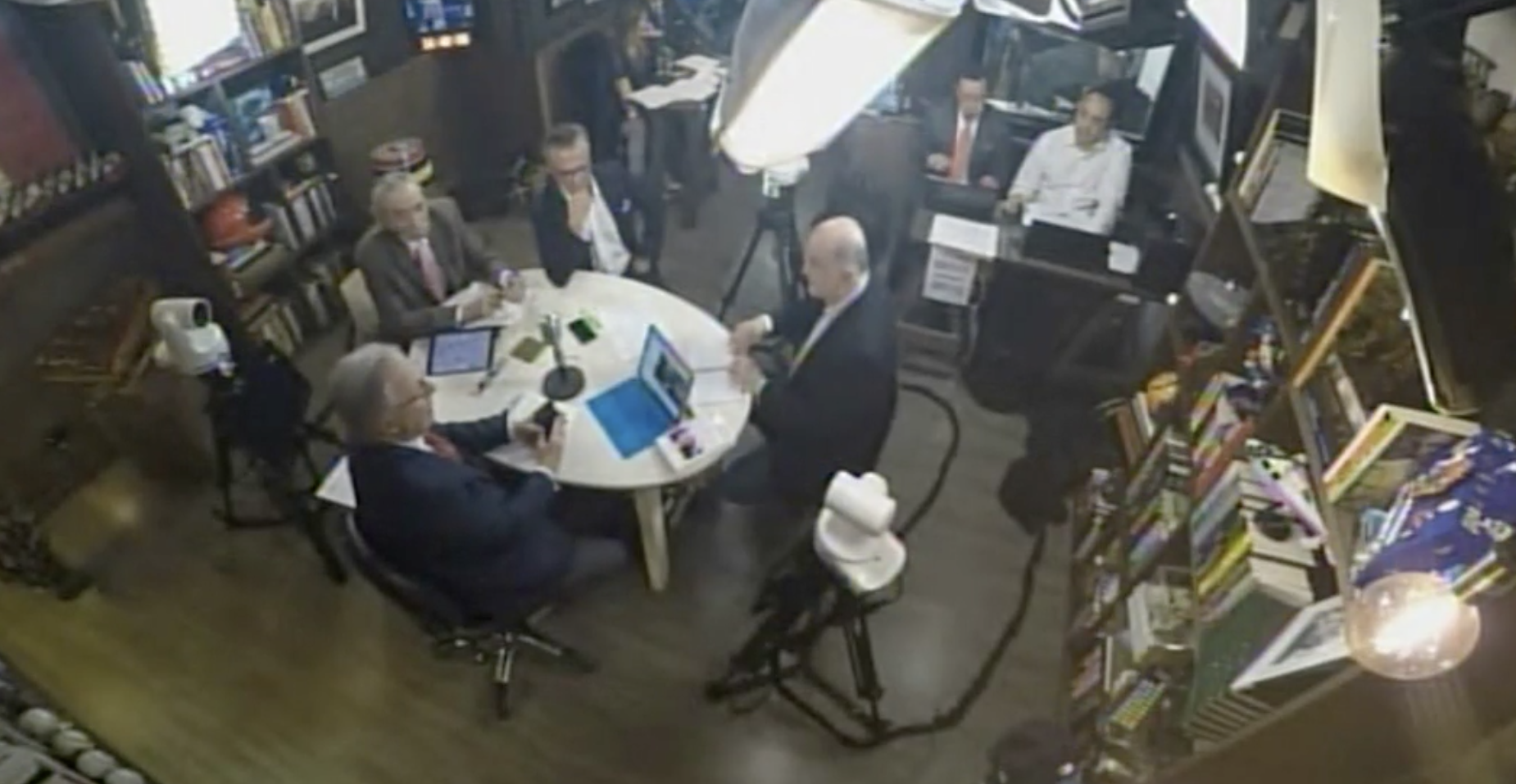 La prohibición del INE a los debates entre los precandidatos a la Presidencia La prohibición del INE a los debates entre los precandidatos a la Presidencia