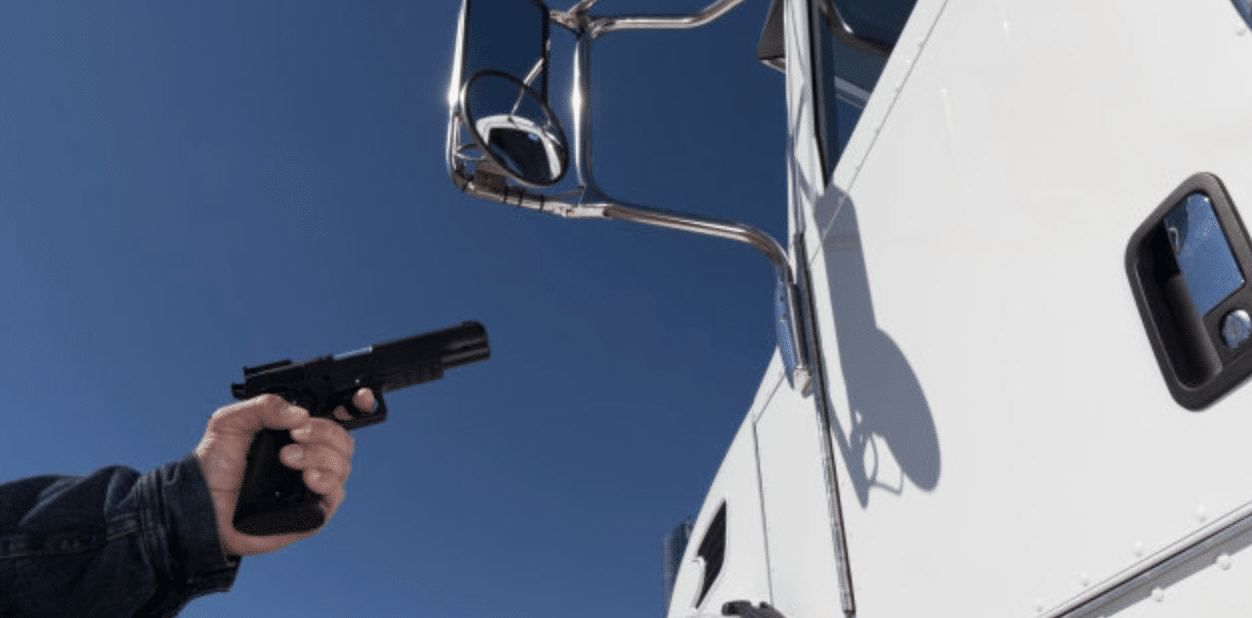 Desarticulan banda dedicada al robo de transportistas en el Edomex