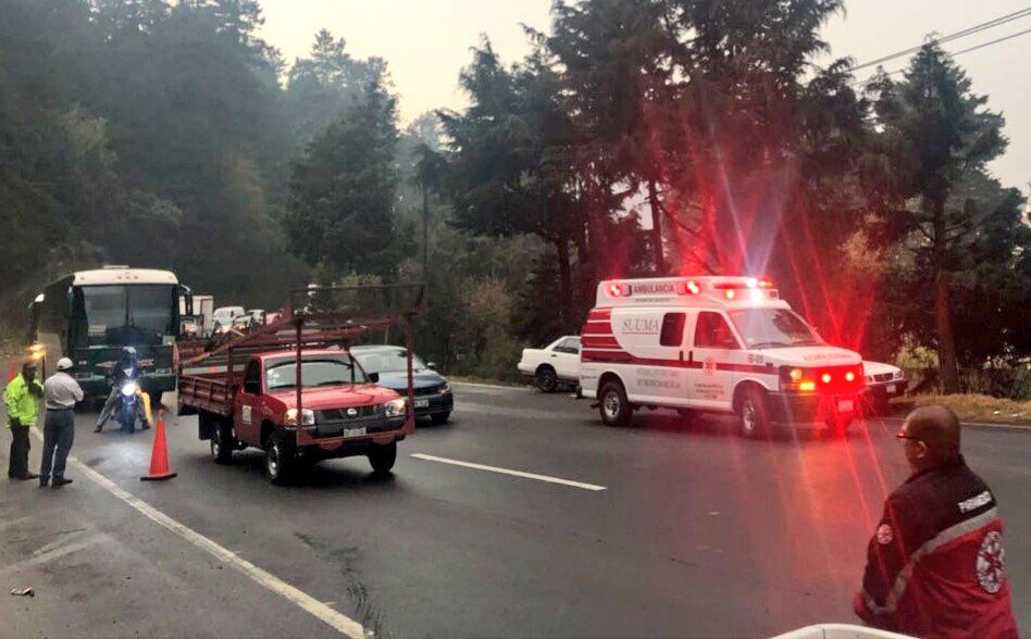 Carambola en la México-Toluca deja al menos siete lesionados