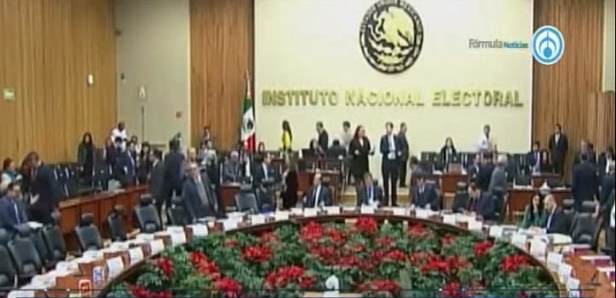 ¿Qué pueden y qué no pueden hacer los candidatos en intercampaña?