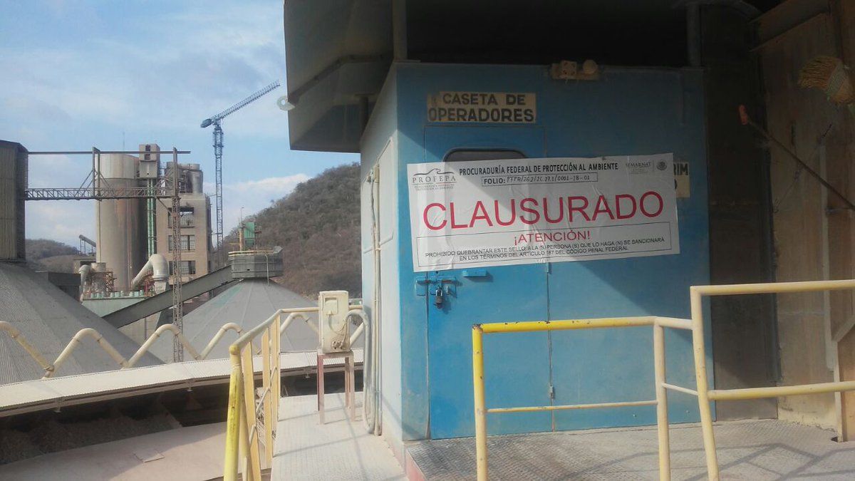 Profepa clausura planta de Cruz Azul por falta de autorización vigente