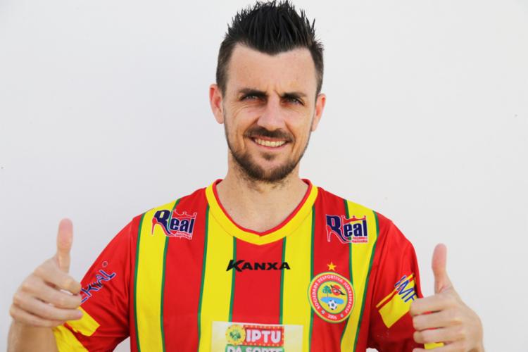 Jugador brasileño sufre paro cardíaco durante entrenamiento