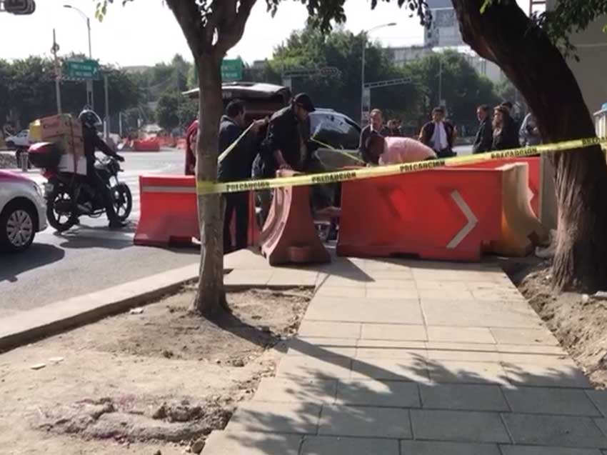 Hombre muere de infarto afuera del Metro Etiopía