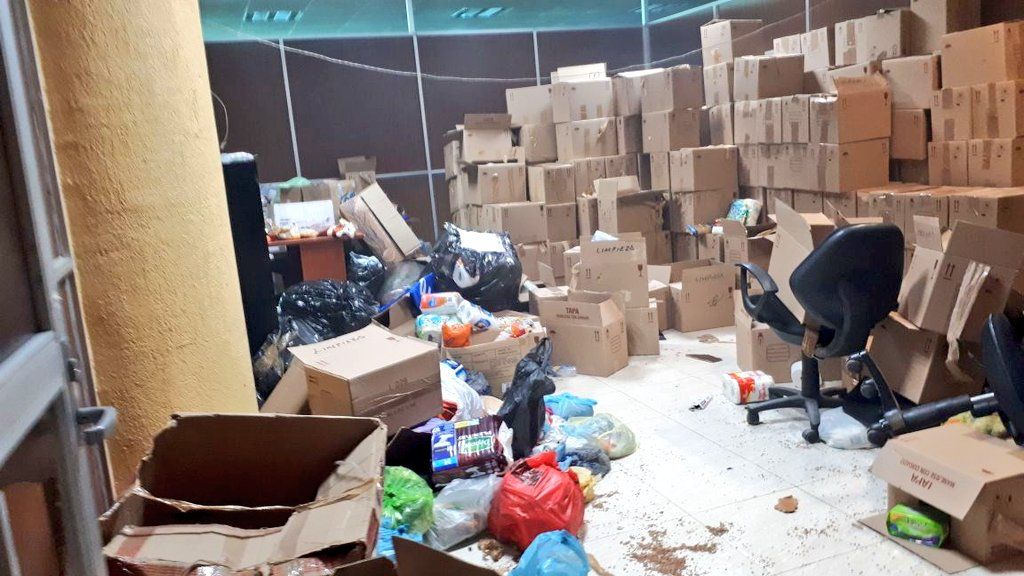 Maestros del CETEG vandalizan oficinas del SNTE en Chilpancingo