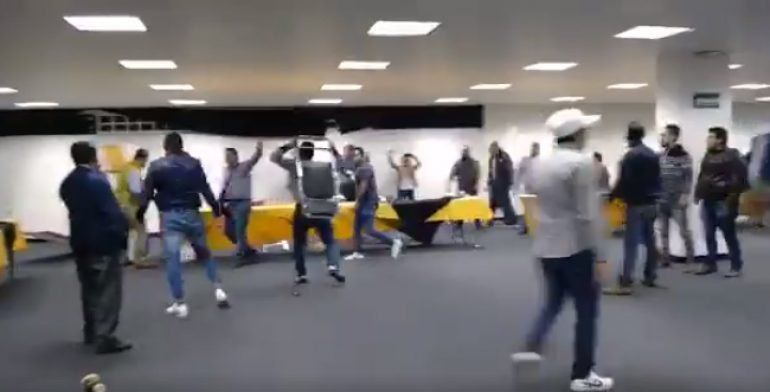 #VIDEO Riña en el Consejo Nacional del PRD