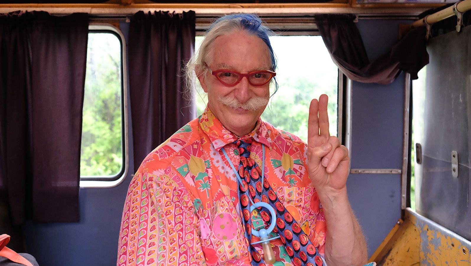 No son enfermos mentales autores de tiroteos: Patch Adams
