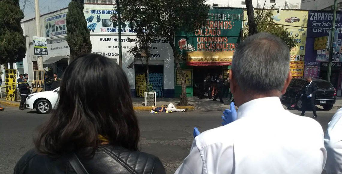 Policía balea a presunto asaltante en la Doctores