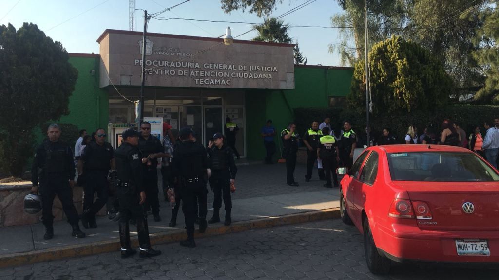Sujetos intentan rescatar a presunto delincuente en Tecámac