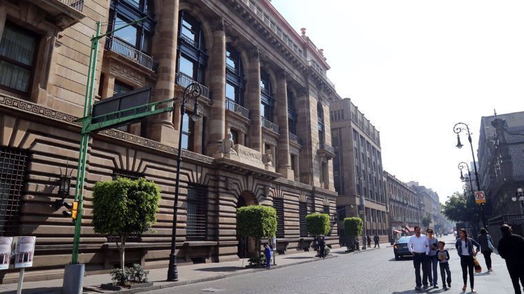 PGR abre investigación por ciberataques a bancos - banxico_-hugo-salazar.jpg_1348255499