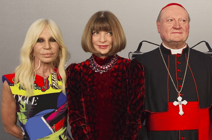 Exposición en el MET mostrará vestimentas litúrgicas del Vaticano