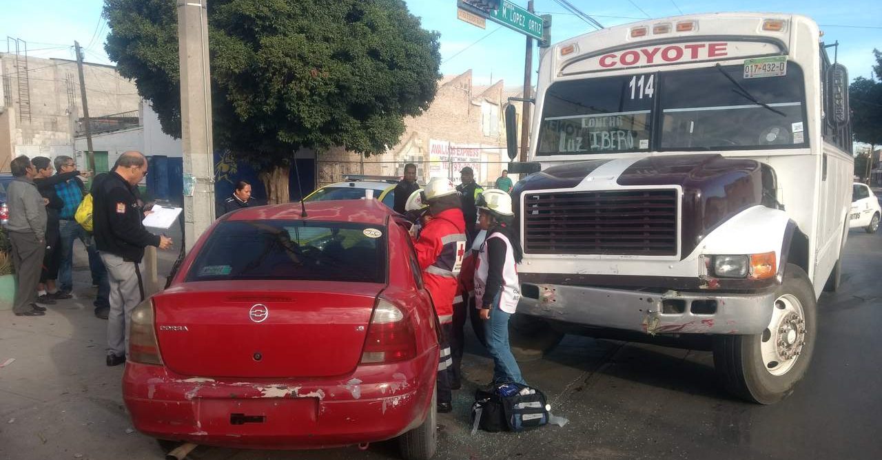 Choque en Torreón deja una persona lesionada