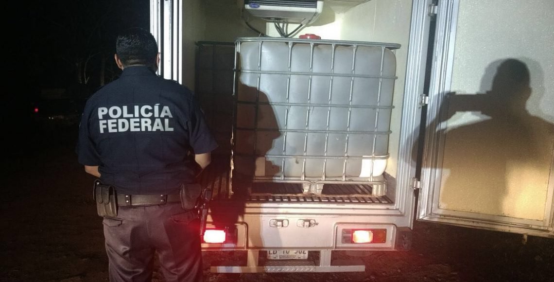 Aseguran vehículos y más de 4 mil litros de combustible en Veracruz