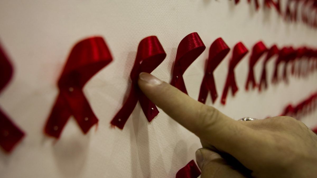 CNDH hace llamado para brindar protección a personas con VIH en México