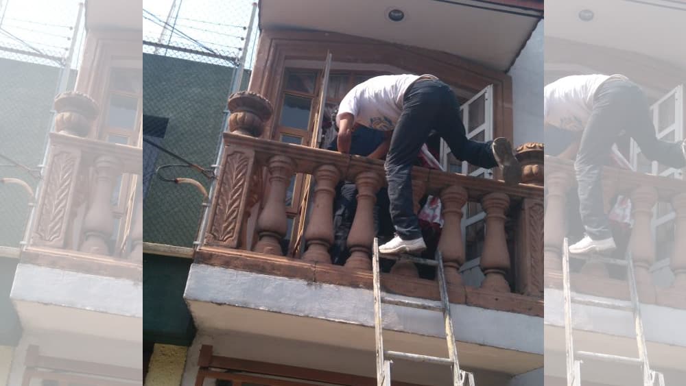 #Video Sorprenden a delincuentes robando casa en Coyoacán #Video Sorprenden a delincuentes robando casa en Coyoacán