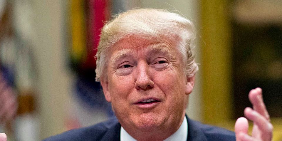 Armas en las escuelas solo para maestros altamente entrenados: Trump