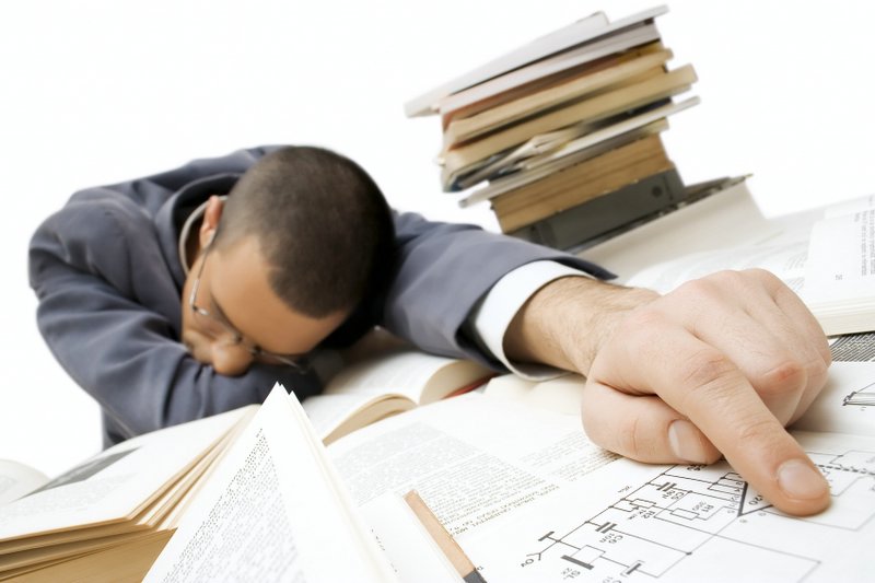 Preocupación por falta de acceso a seguridad social en el trabajo: CNDH - dormido-trabajo