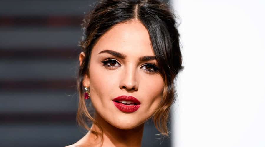 Eiza González y Eugenio Derbez serán presentadores en los Óscares