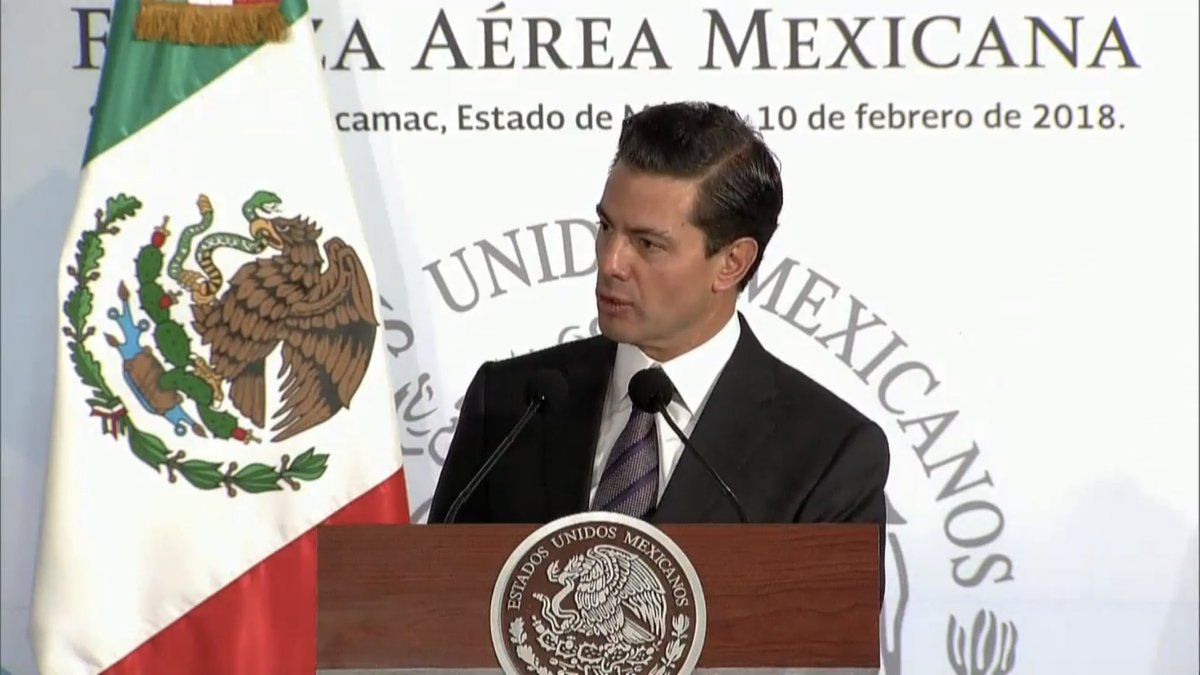 Peña Nieto conmemora el Día de la Fuerza Aérea Mexicana