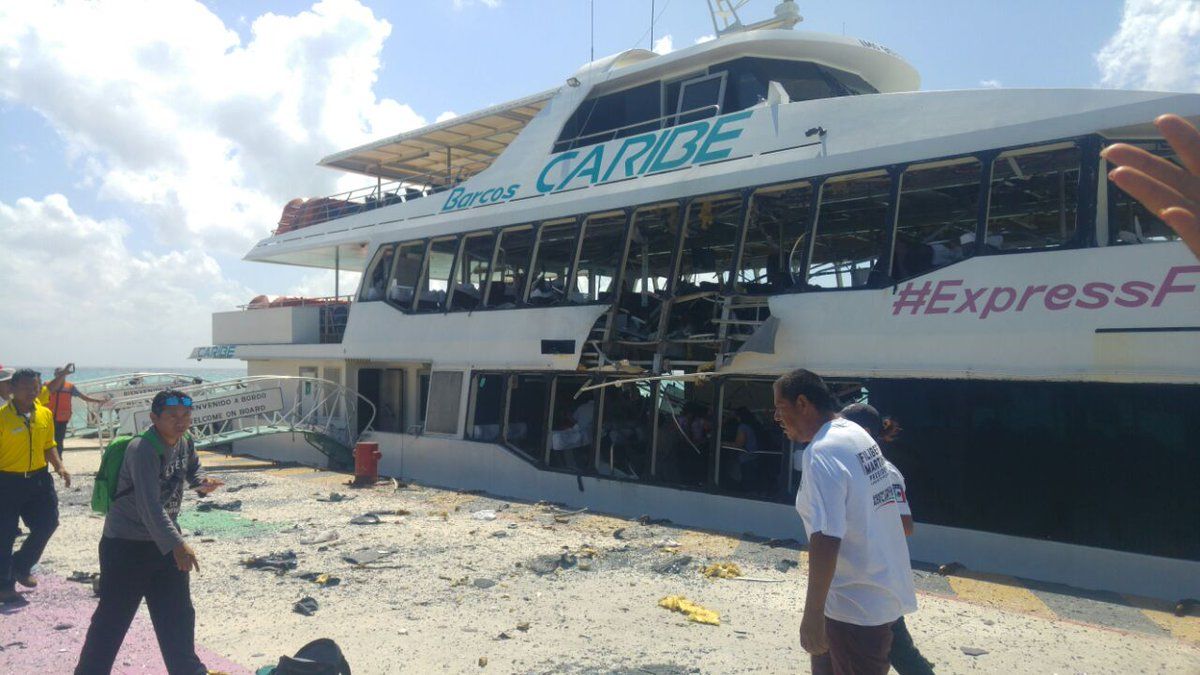 #Video Explosión en ferry deja al menos 18 heridos en Playa del Carmen