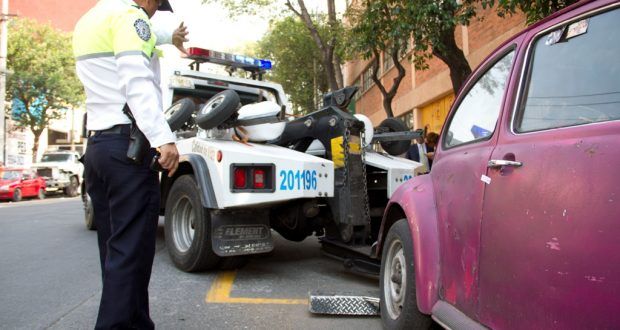 Grúas dejarán de infraccionar: Mancera