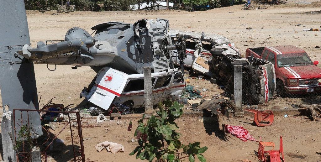 Reportan estable a menor lesionada por caída de helicóptero en Oaxaca Reportan estable a menor lesionada por caída de helicóptero en Oaxaca