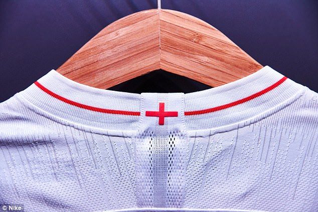 Inglaterra revela sus uniformes para Rusia 2018 - inglaterra2
