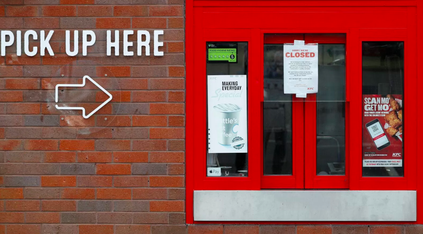 KFC cierra restaurantes por falta de pollo en Reino Unido