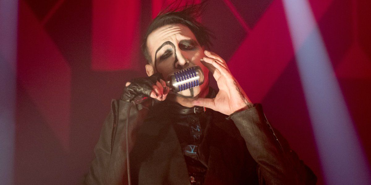#Video Marilyn Manson abandona concierto tras actuar de forma extraña