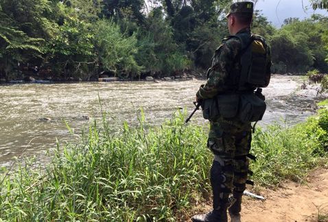 Enfrentamiento entre mineros y soldados deja 18 muertos en Venezuela