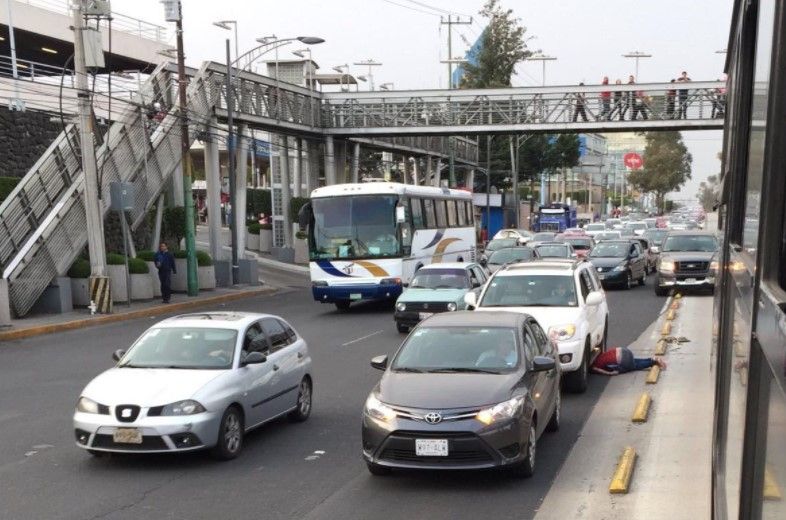 Muere tras ser atropellado en Insurgentes Sur