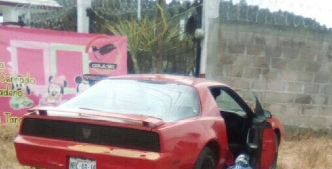 Encuentran a pareja sin vida a bordo de auto en Amecameca Encuentran a pareja sin vida a bordo de auto en Amecameca