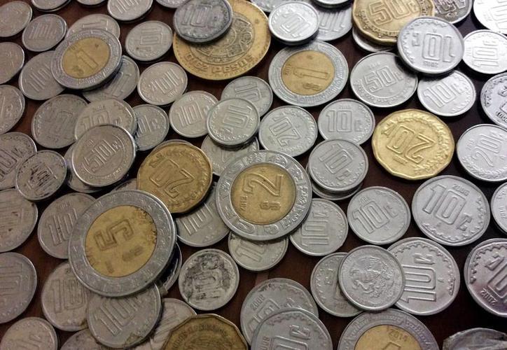 Jóvenes mexicanos gastan más de lo que ganan: Profeco