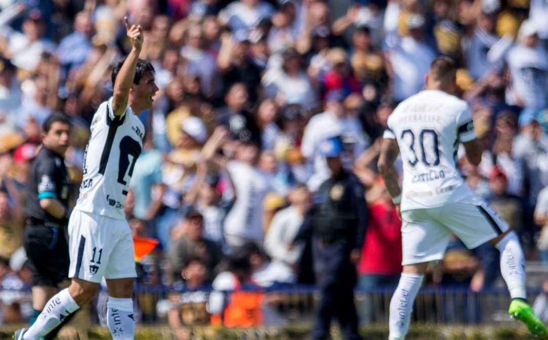 Pumas vence a Tigres y regresa al liderato