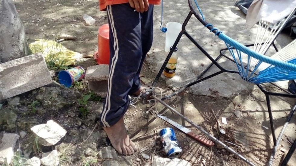 Policía rescata a tres menores encadenados en Cancún