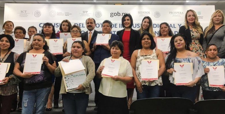 Lanzan programa tecnológico para reducir brecha digital en México