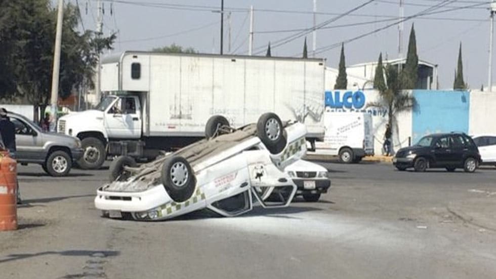 Disputan taxistas rutas en Lerma Disputan taxistas rutas en Lerma