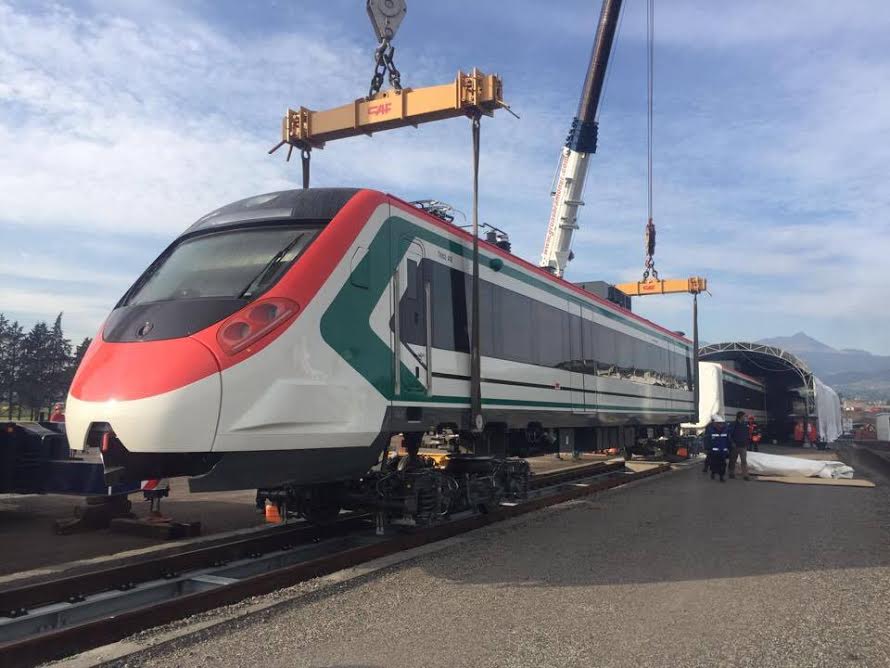 Continuarán obras del Tren Interurbano México-Toluca: AMLO - tren-interurbano