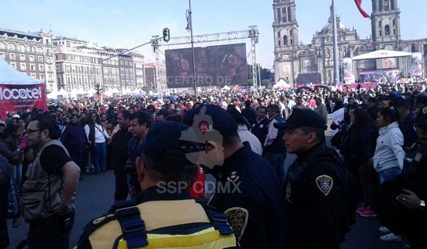 Zócalo cerrado a la circulación vial por evento del gobierno capitalino