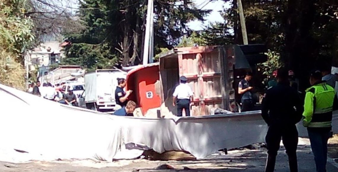 Camión sin frenos mata a familia en La Marquesa-Huixquilucan