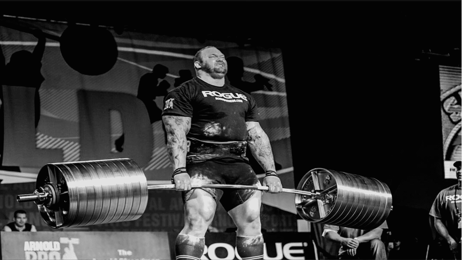 Actor de ‘Game of Thrones’ impone récord mundial de halterofilia