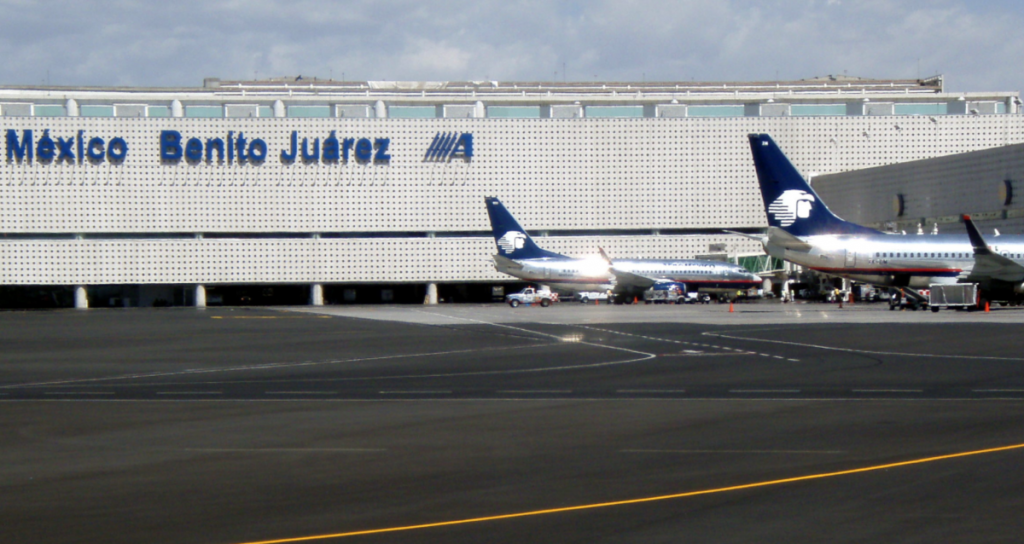 Detienen en el AICM a presunto pederasta fugitivo de Texas - aicm-1024x544